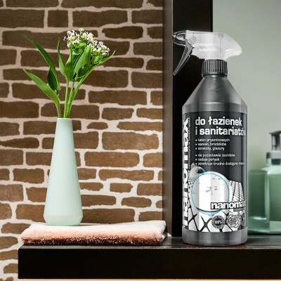 Nanomax Professional środek do czyszczenia łazienek i sanitariatów w sprayu 1l