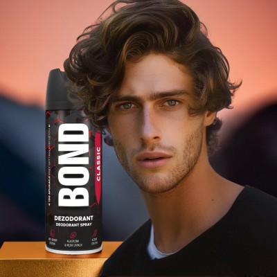 Bond Classic dezodorant dla mężczyzn w sprayu 150ml