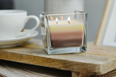 Bispol Aura snk80-179 BIAŁE KWIATY trójkolorowa świeca zapachowa w szkle - 32H