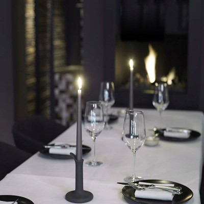 Bolsius Srebrna świeca stołowa szpica 245/24mm - 12 sztuk