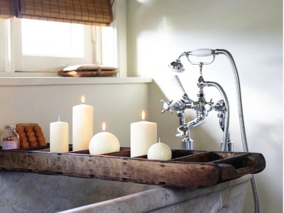 Bolsius Kremowa świeca kula 70mm