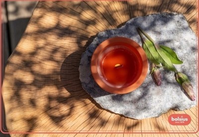 Bolsius Summer Nights Kremowa świeca outdoorowa w szkle z drewnianym knotem 80/90