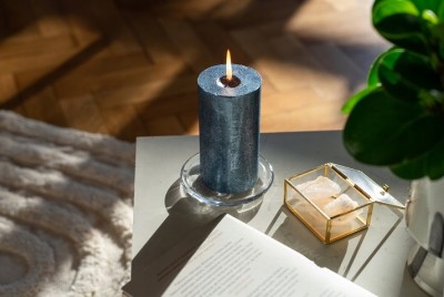 Bolsius Rustic Shimmer Niebieska świeca dekoracyjna 80/68 mm