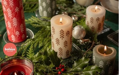 Bolsius Rustic Silhouette Delikatny Perłowy + Choinki świeca dekoracyjna 80/68 mm