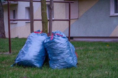 Sipeko worki na śmieci z taśmą ściągającą niebieskie 25mic / 50x60cm / 35 litrów / 15 sztuk