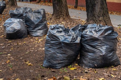 Sipeko worki na śmieci folia LDPE czarne 24mic / 70x110cm / 120 litrów / 25 sztuk