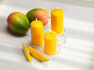 Bolsius Essentials Słoneczny Żółty świeca pieńkowa 150/58mm