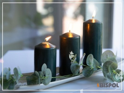 Bispol Aura sw60/120-060 Butelkowa Zieleń świeca walec 6x12cm - 38 godzin