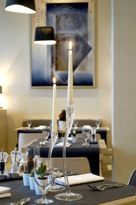 Bispol Aura s30-064 SELEDYNOWA świeca stołowa stożek - 10 sztuk