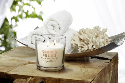 Bispol sn173-326 FREZJA & GRUSZKA sojowa świeca zapachowa w szkle z dwoma knotami - 40h