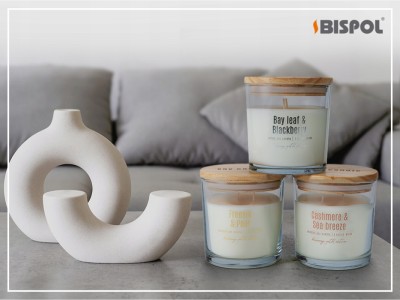 Bispol sn73-326 FREZJA & GRUSZKA sojowa świeca zapachowa w szkle - 28h